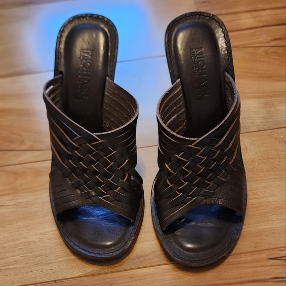 SANDALS MICHAEL KORS (PLATFORM) SIZE 4M LEATHER BROWN COLOR - Picture 1 of 6